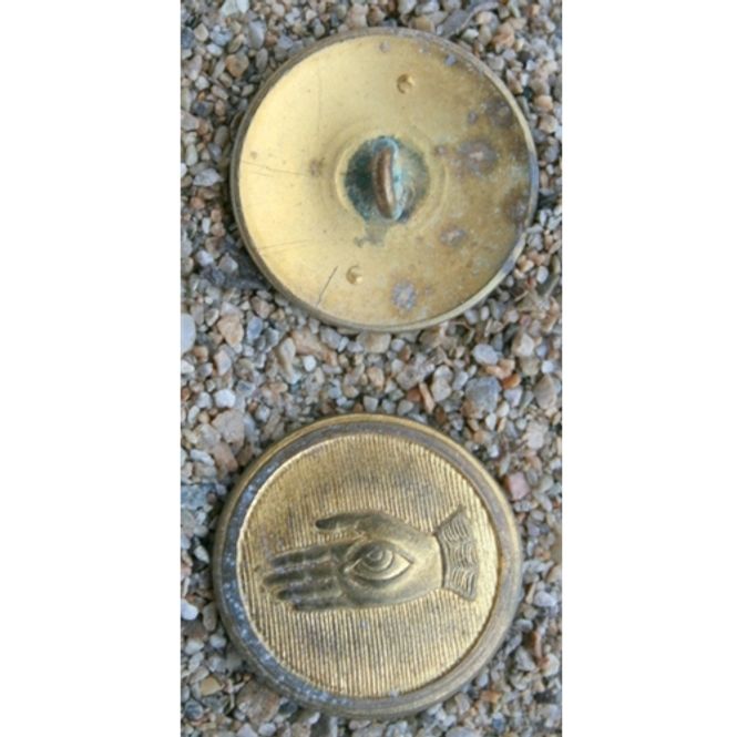 Hovedbilde KNAPP/HOLDE ØYE MED